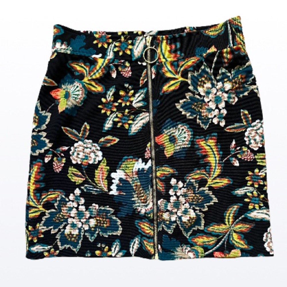 , INC International Concepts NWOT Size 6 Skirt